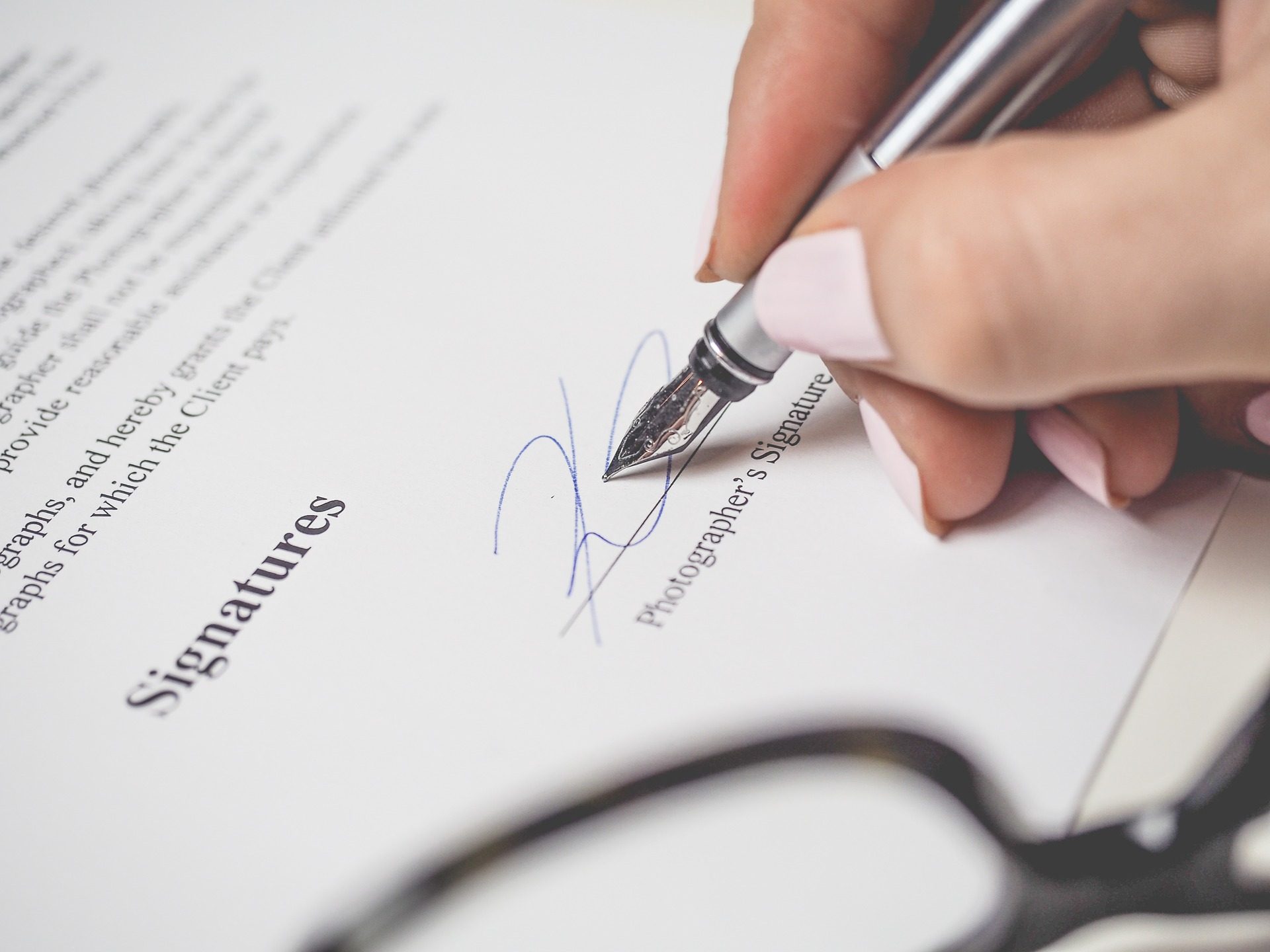 Cropped Penmanship 2561217 1920 1